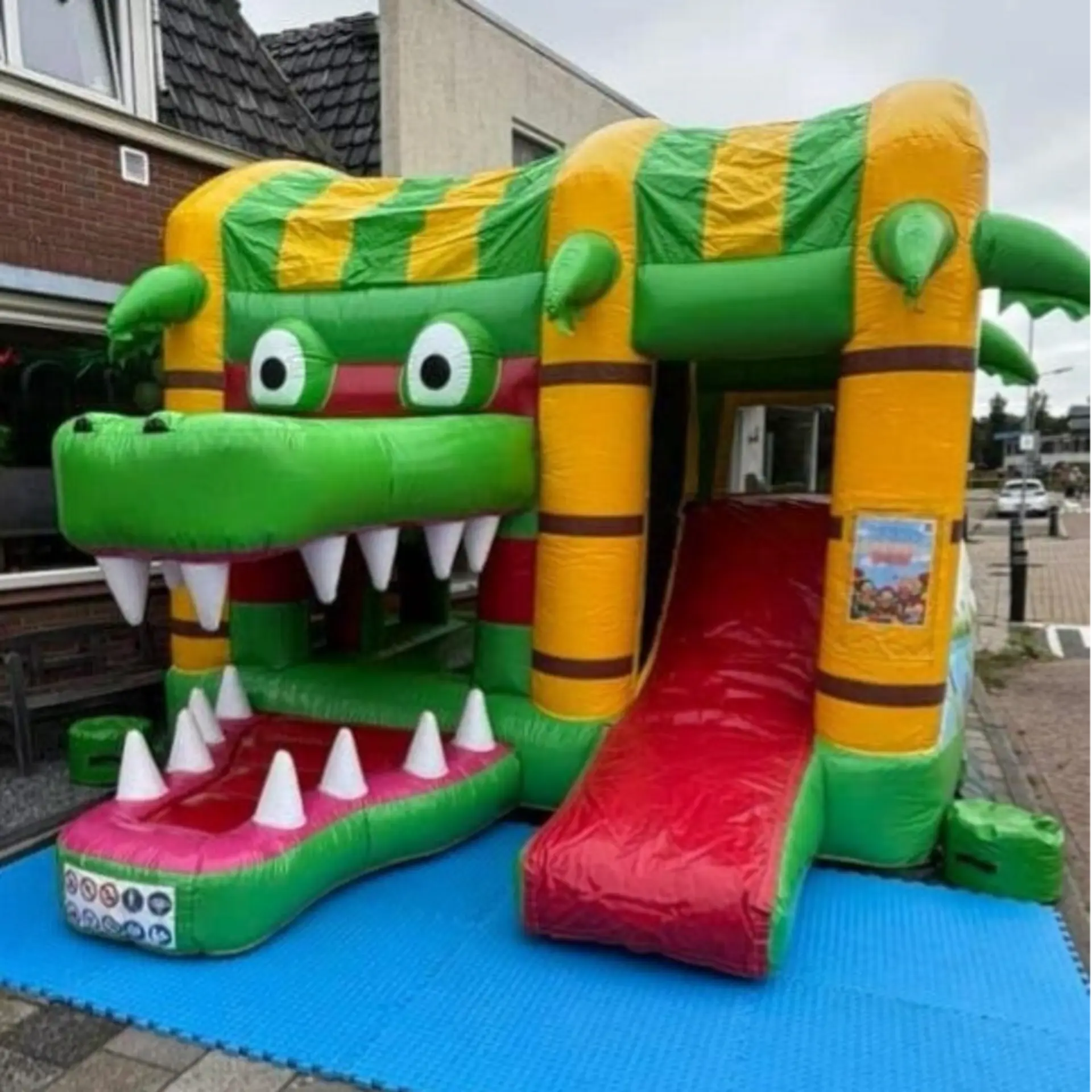 Krokodil springkussen